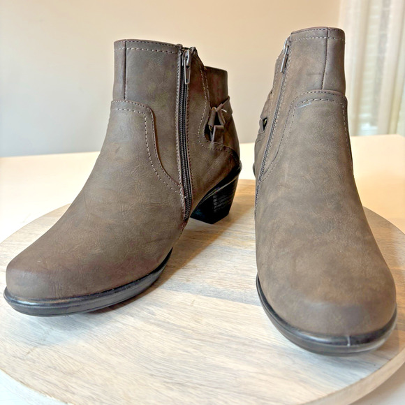 easy street Shoes - Easy Street Dawnta Brown Synethetic Ankle Boots Women's Size 11W Side Zipper